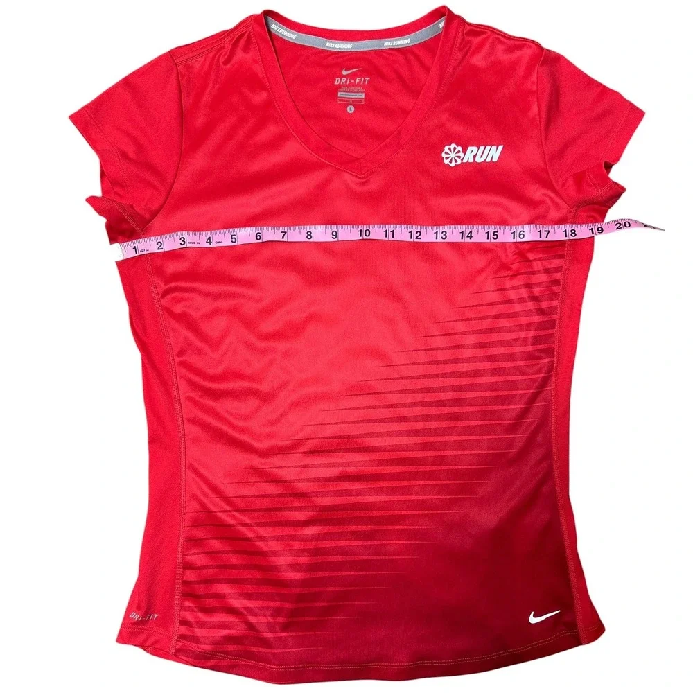 Nike Dri-FIT Running Shirt Womens Large Red V-Neck Graphic Tee Excellent